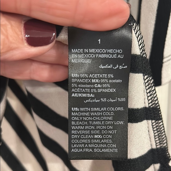 Chico's Travelers Black and White Striped 3/4 Sleeve Graphic Top - Picture 5 of 7